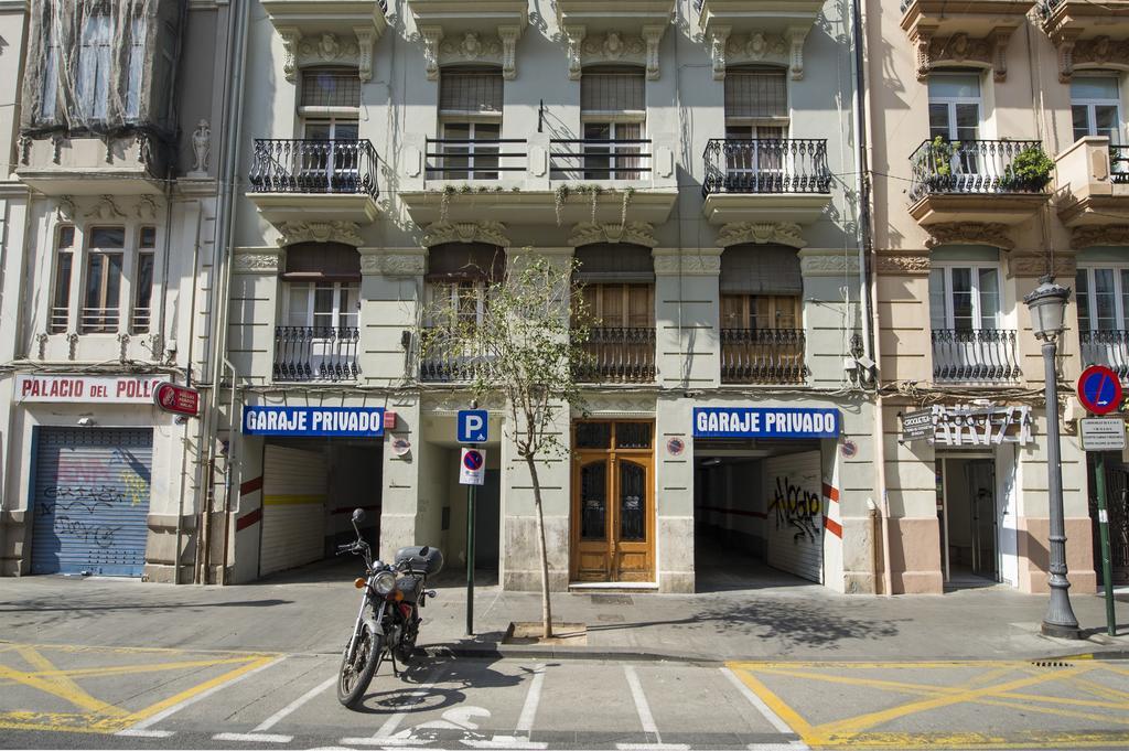 Sueca Apartment With Terrace Ruzafa Mid-Term Valencia Luaran gambar