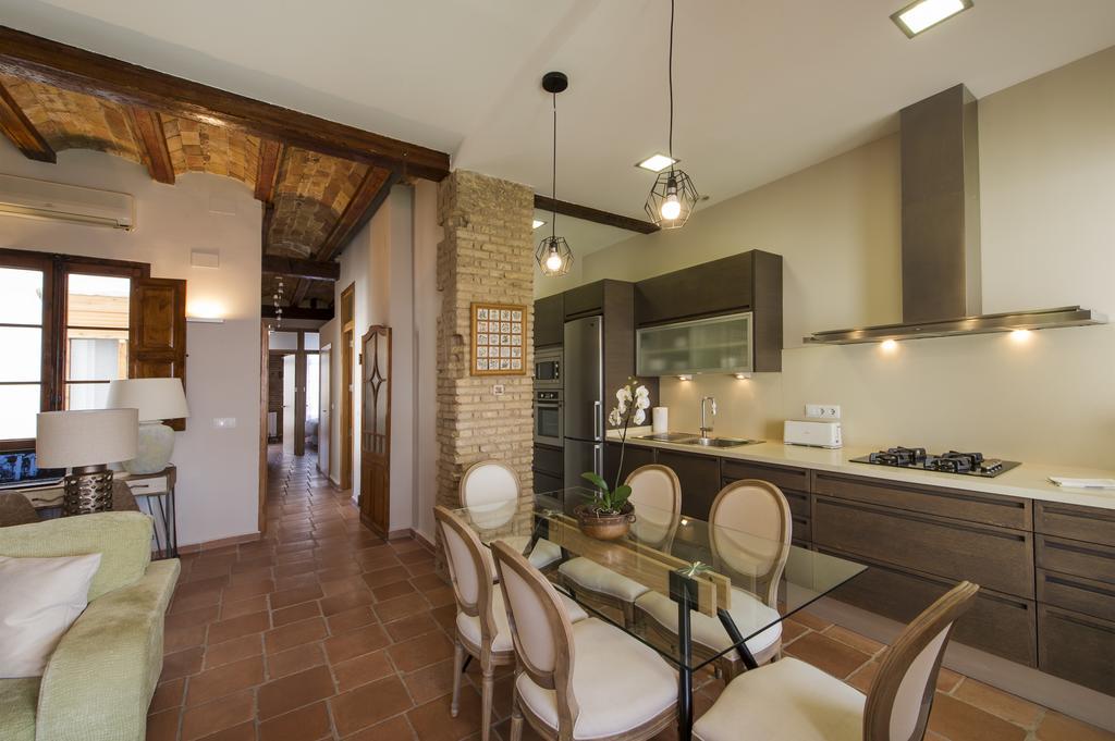 Sueca Apartment With Terrace Ruzafa Mid-Term Valencia Luaran gambar