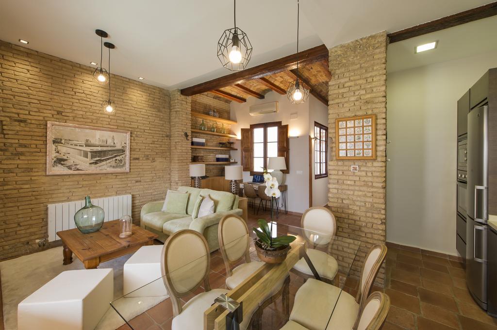 Sueca Apartment With Terrace Ruzafa Mid-Term Valencia Luaran gambar