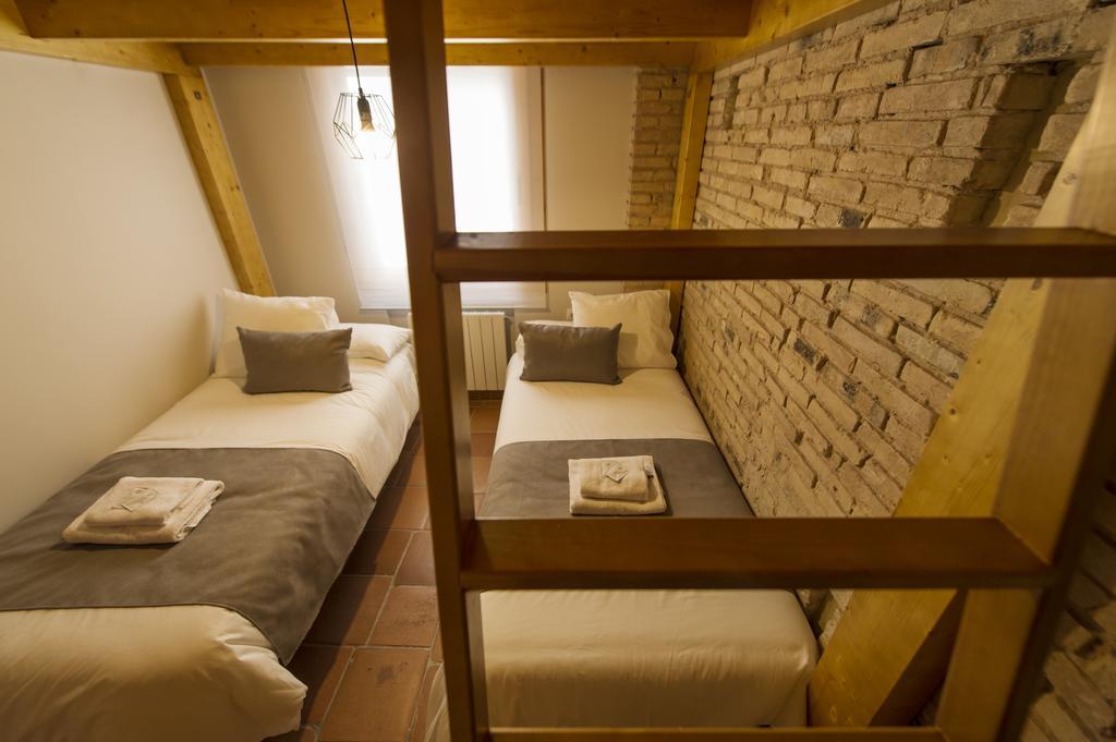 Sueca Apartment With Terrace Ruzafa Mid-Term Valencia Luaran gambar