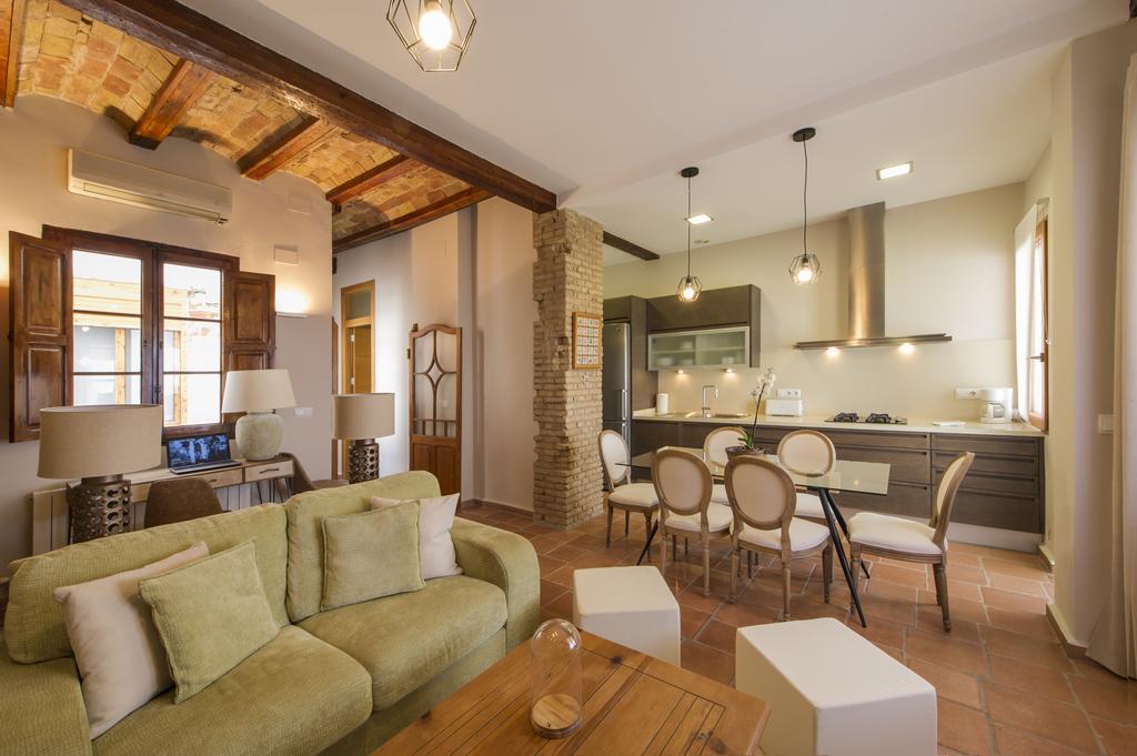 Sueca Apartment With Terrace Ruzafa Mid-Term Valencia Luaran gambar