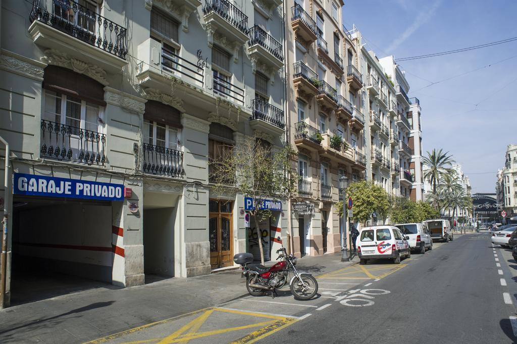 Sueca Apartment With Terrace Ruzafa Mid-Term Valencia Luaran gambar